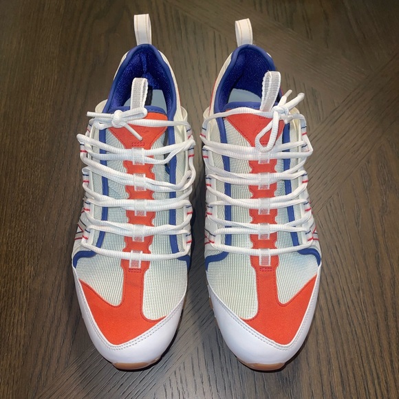 NIKE - Picture 3 of 8